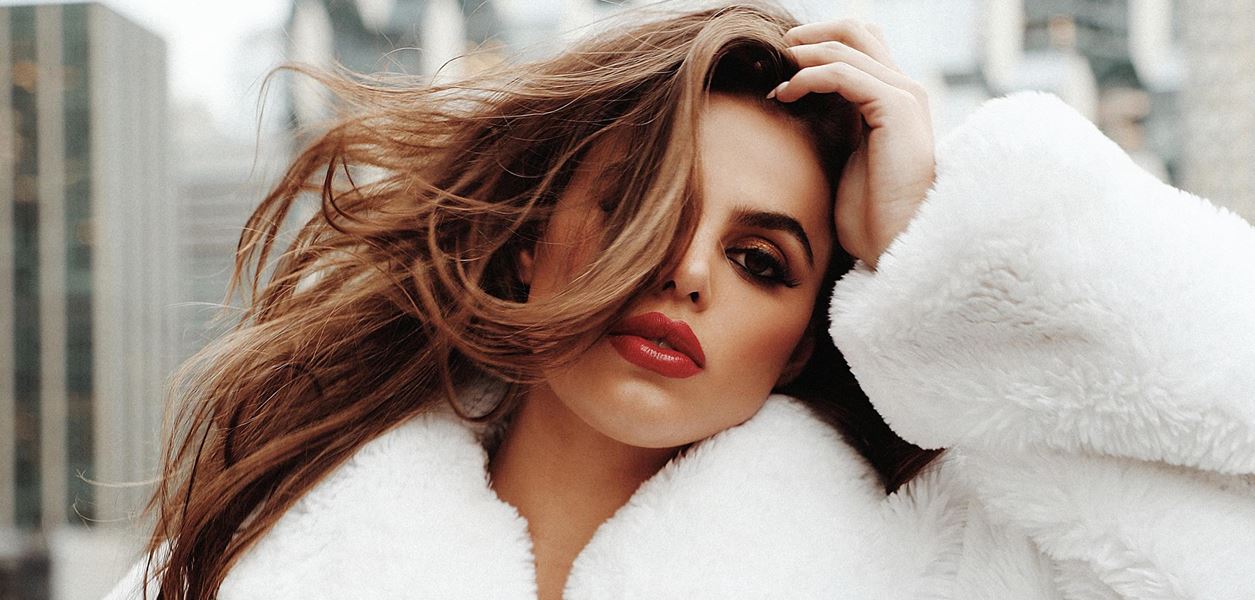 Брукс Нейдър облече IT моделите на новия сезон