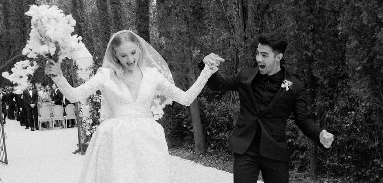 Нови кадри от голямата френска сватба на Джо и Софи