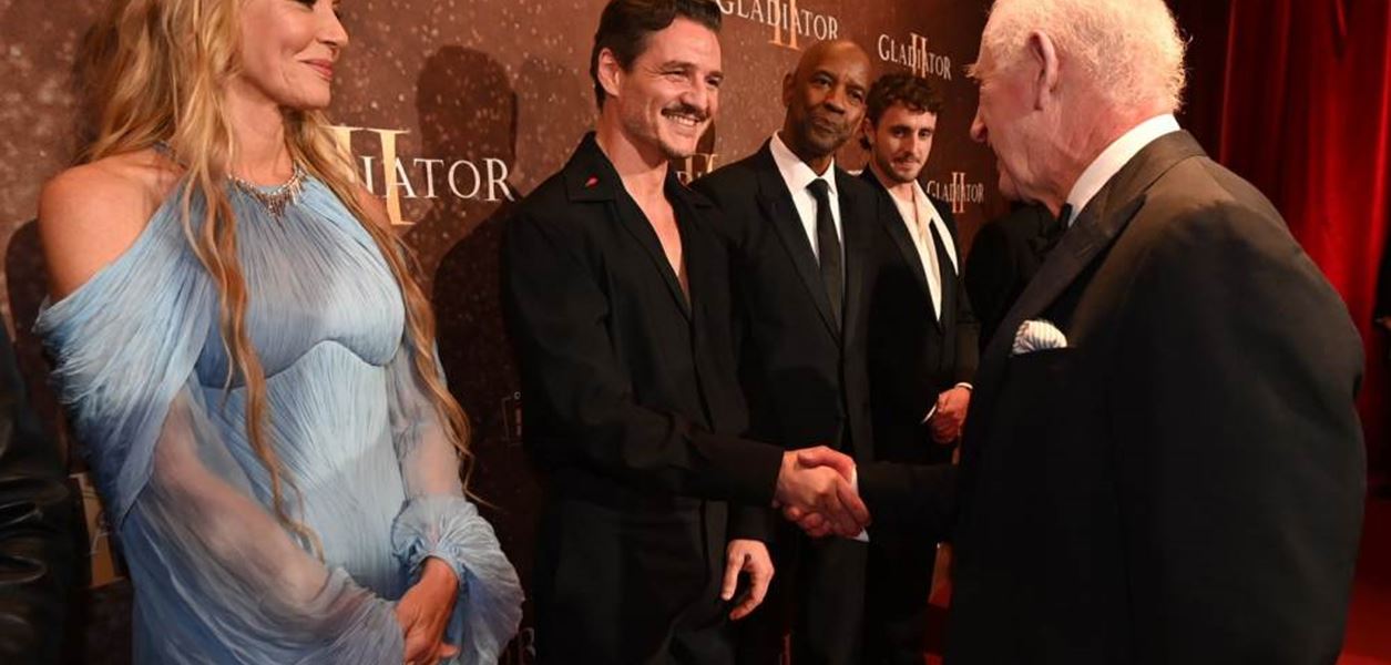 Крал Чарлз III на премиерата на &quot;Гладиатор II в Лондон