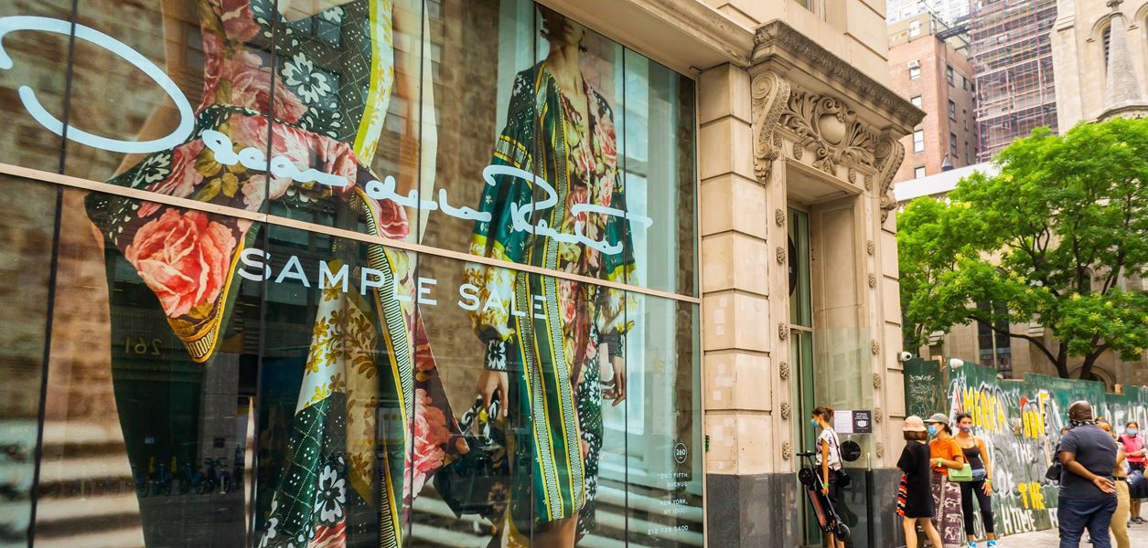 Oscar de la Renta се отказват от естествената кожа