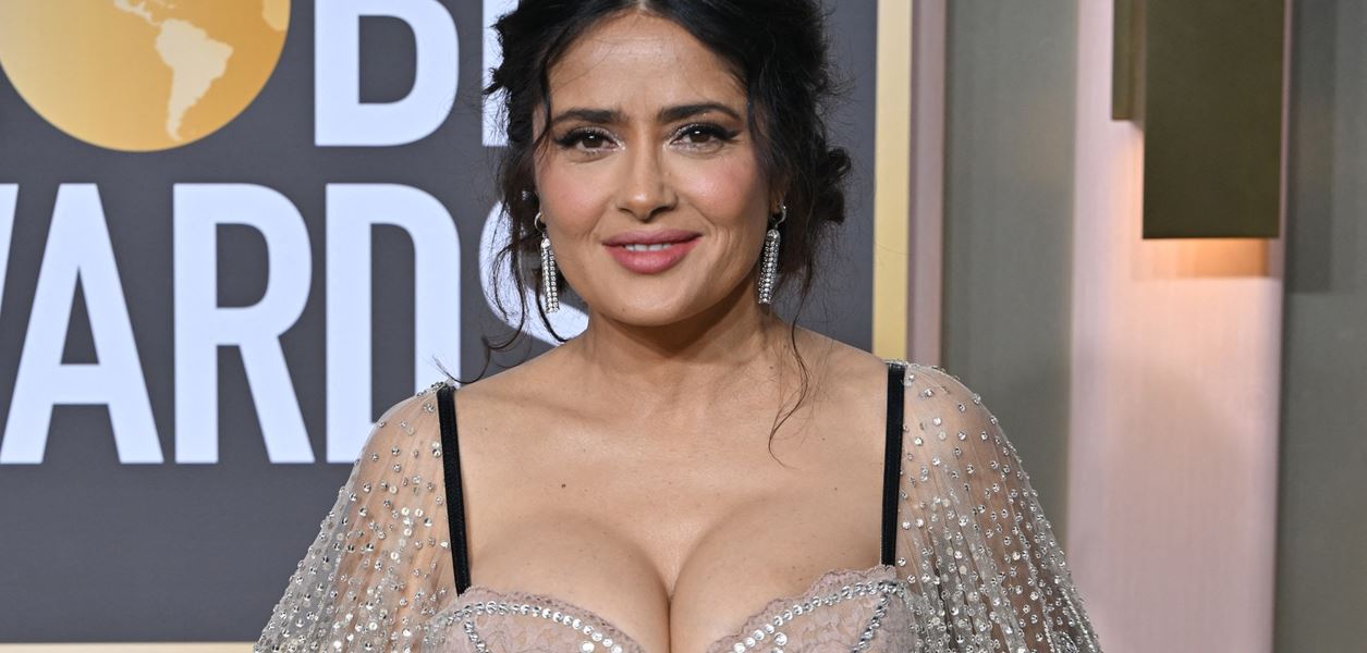 Защо никой не използва цялото име на Салма Хайек?