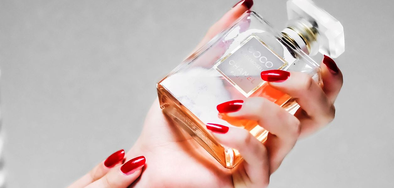 Как да запазим аромата на парфюм за по-дълго време?