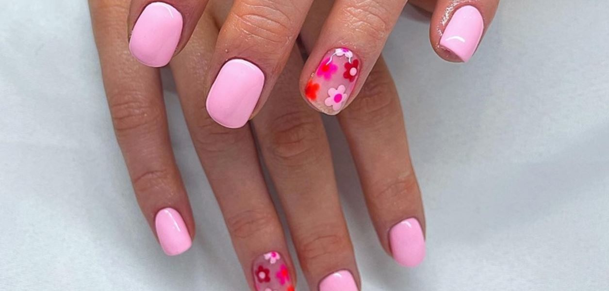 Пастелните нюанси по ноктите правят пролетта по-красива
