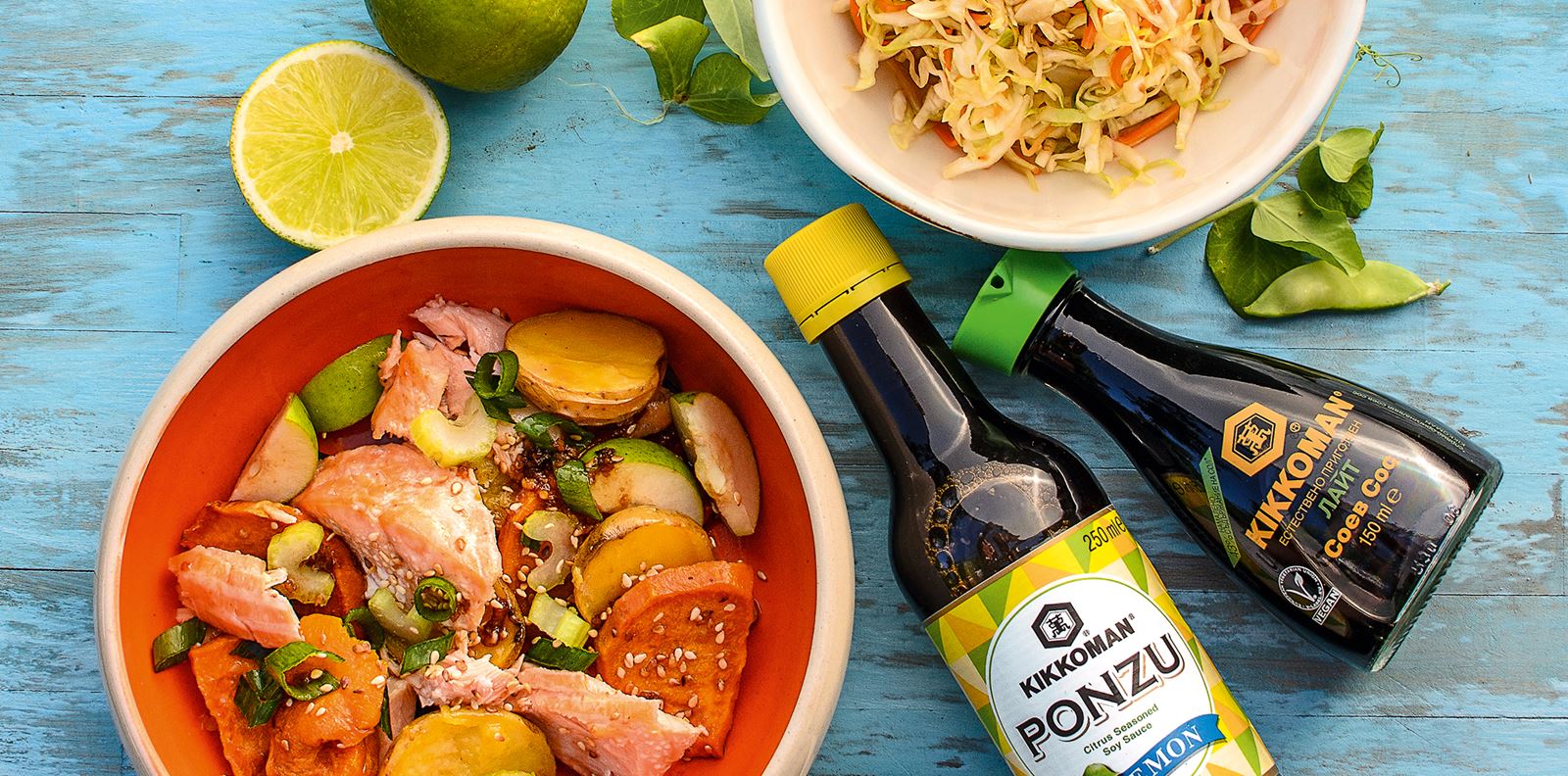 Печена сьомга със зеленчуци, фенел и круша и азиатска салата със зеле