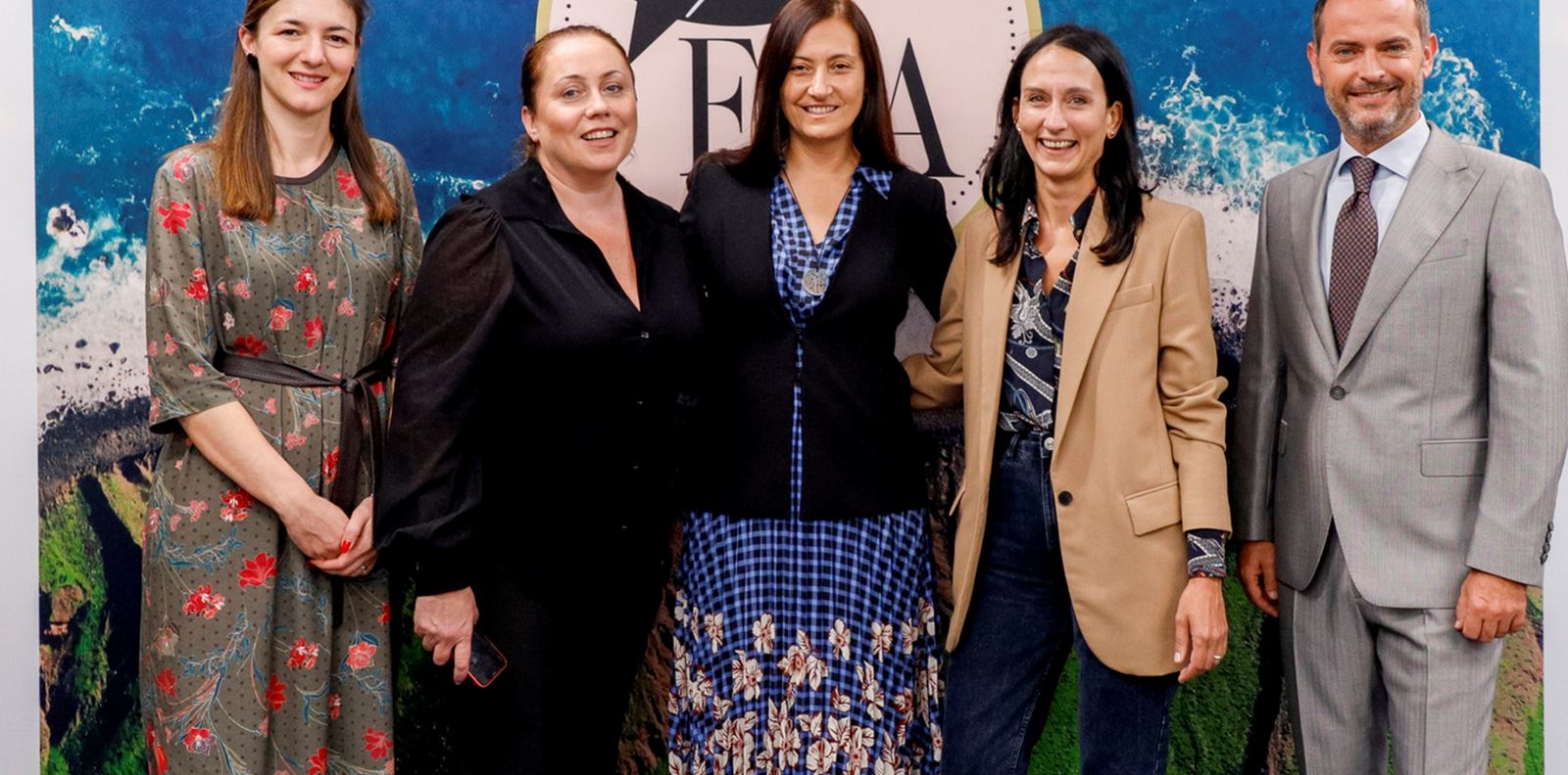 Говори с EVA: Колко е лесно да промениш картинката?