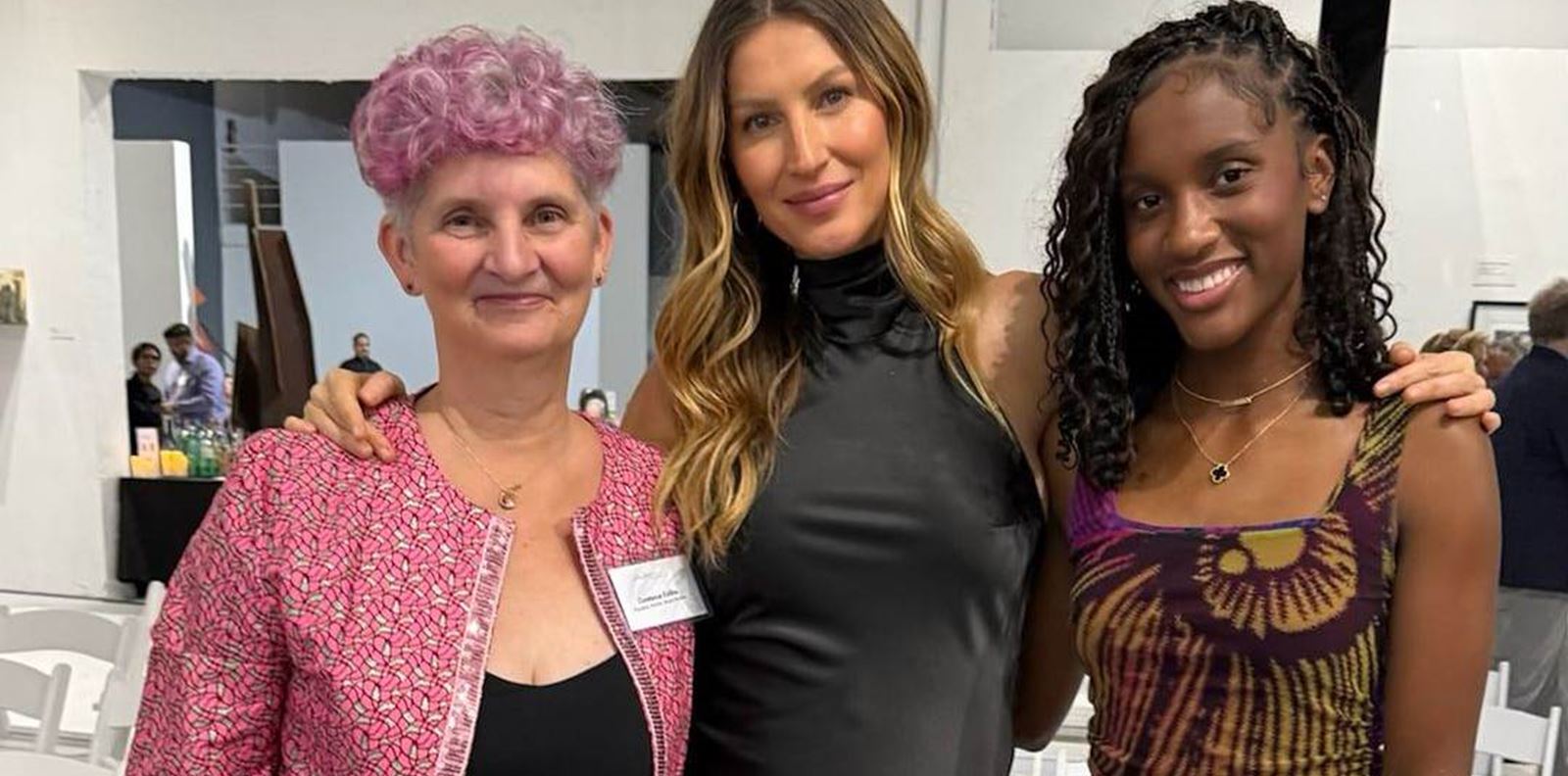 Жизел Бюндхен с първа поява като бременна