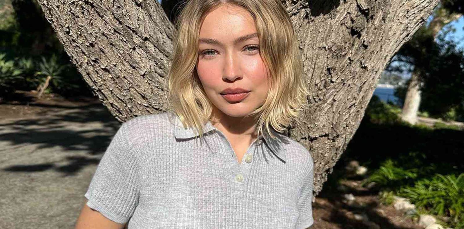 Джиджи Хадид и как да носим черния клин точно като нея