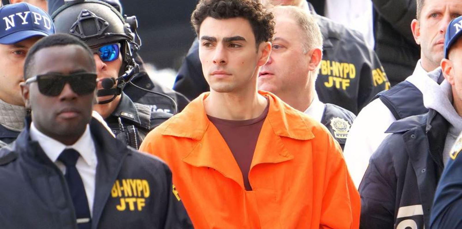 &quot;Кой е Луиджи Манджоне?&quot; - въпросът, на който най-сетне получаваме отговор