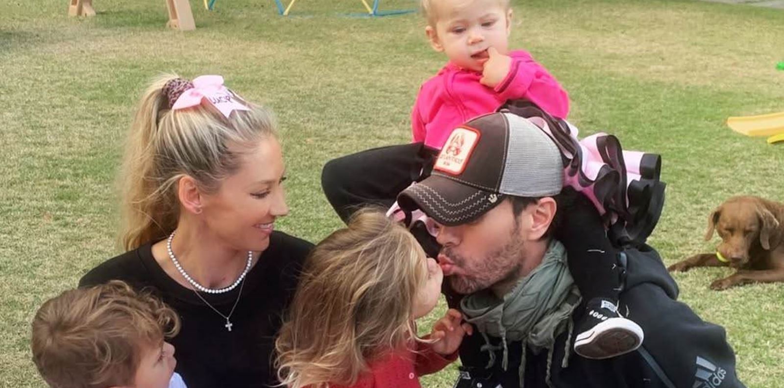 Енрике Иглесиас и Анна Курникова очакват четвъртото си дете