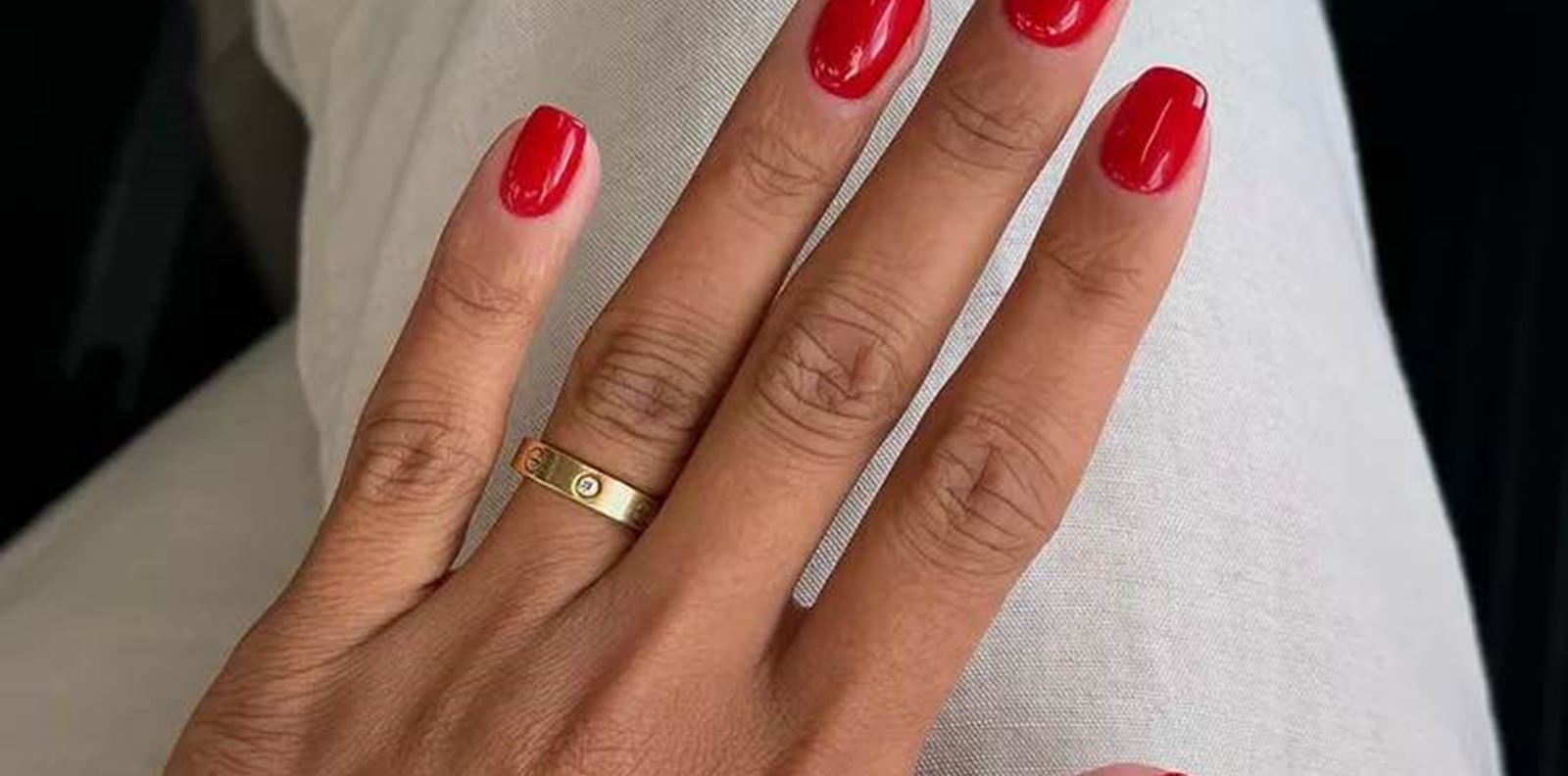 Маникюрът, който ни вдъхновява през 2025 година