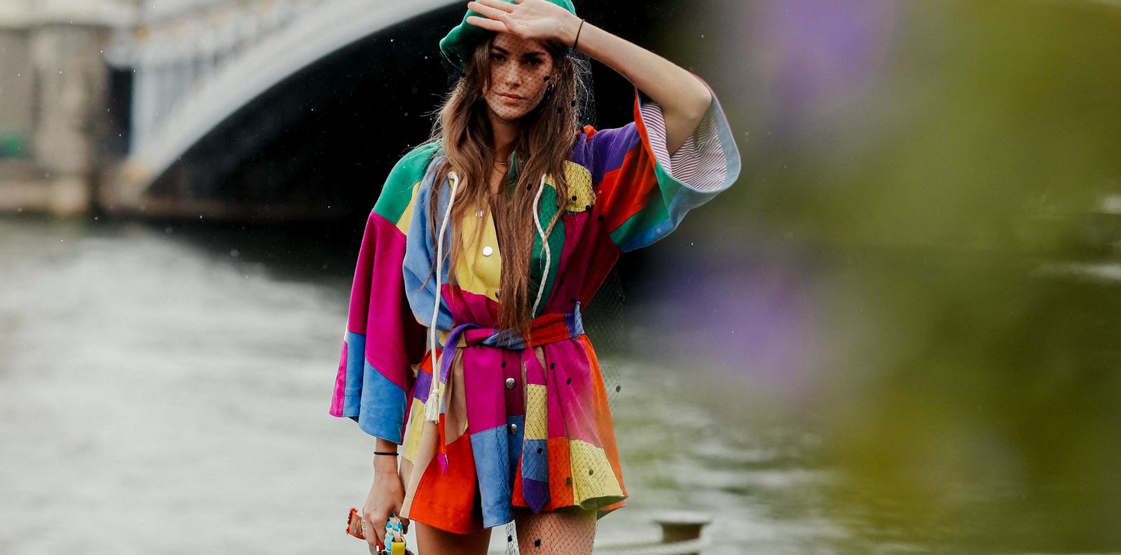 Yes, има правилен начин да носите барета