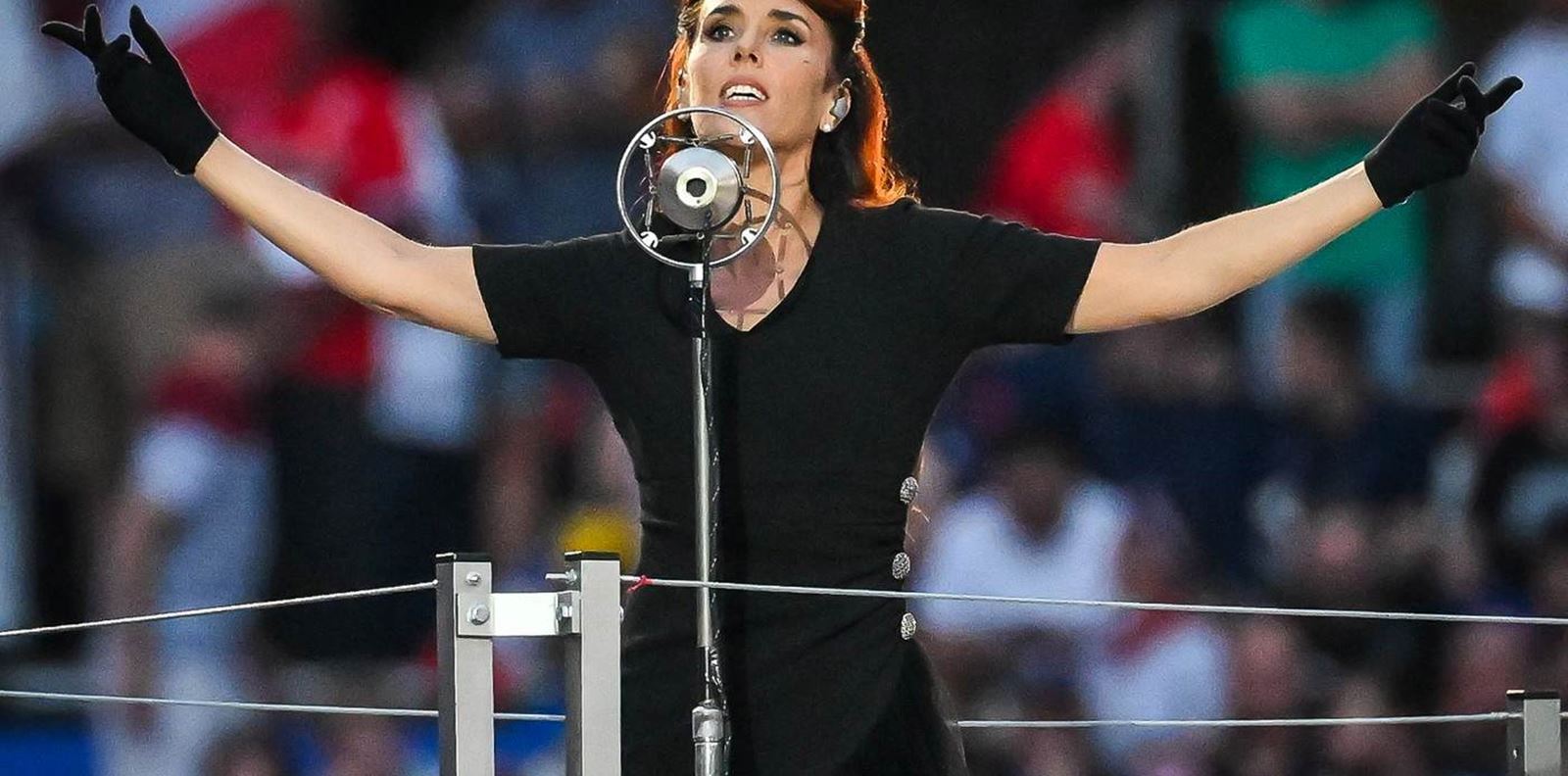 Заз се завръща в България