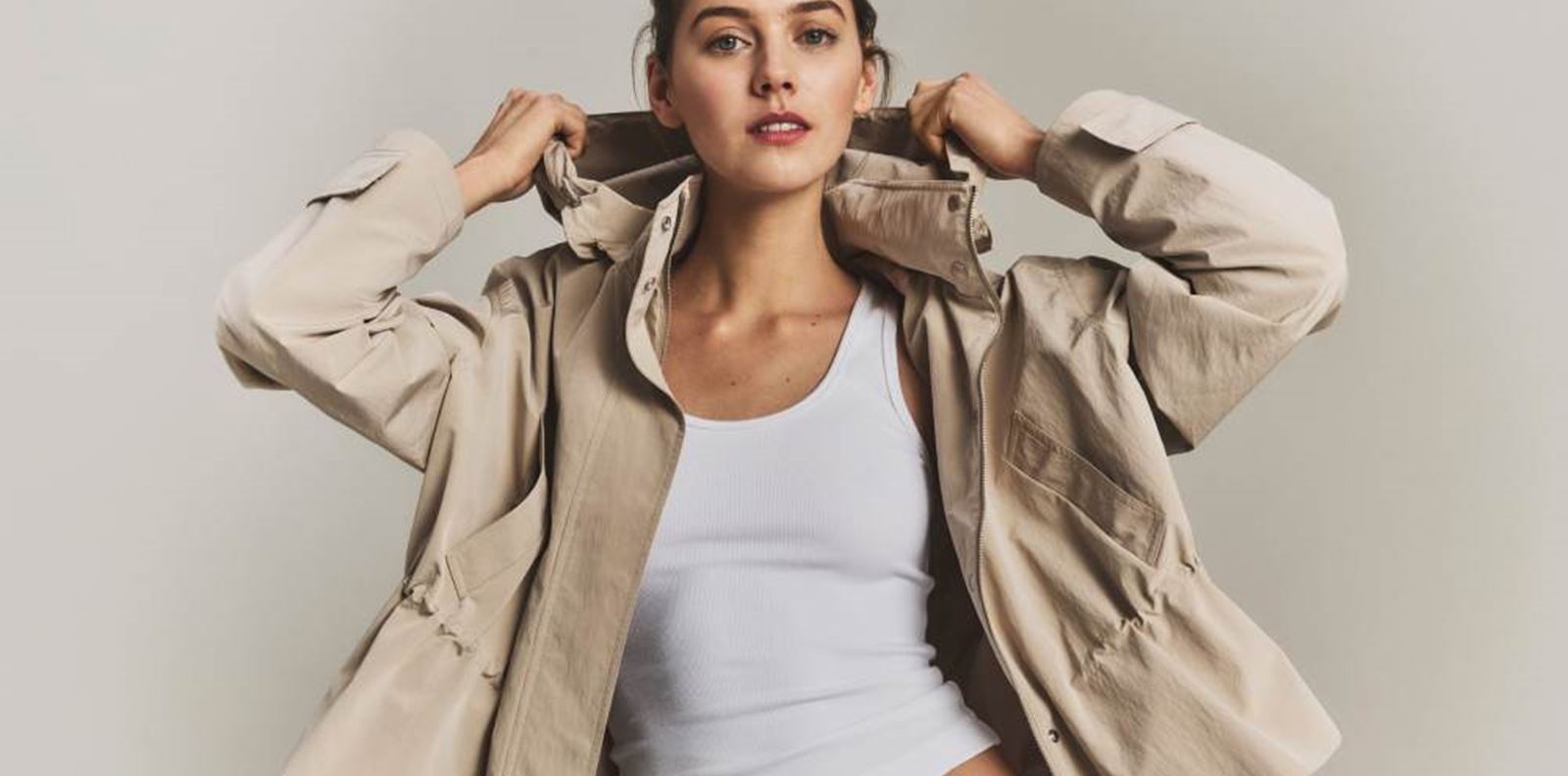 Денимът се завръща с нова сила: Какво предлага новата колекция на Calvin Klein