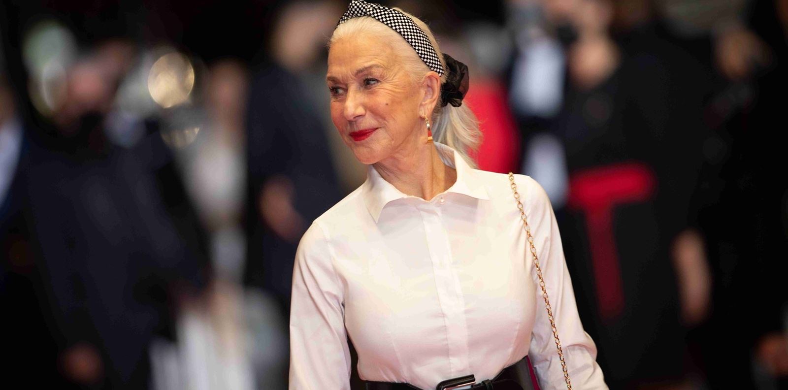 Хелън Мирън пристигна в Кан с кецове за 79 долара