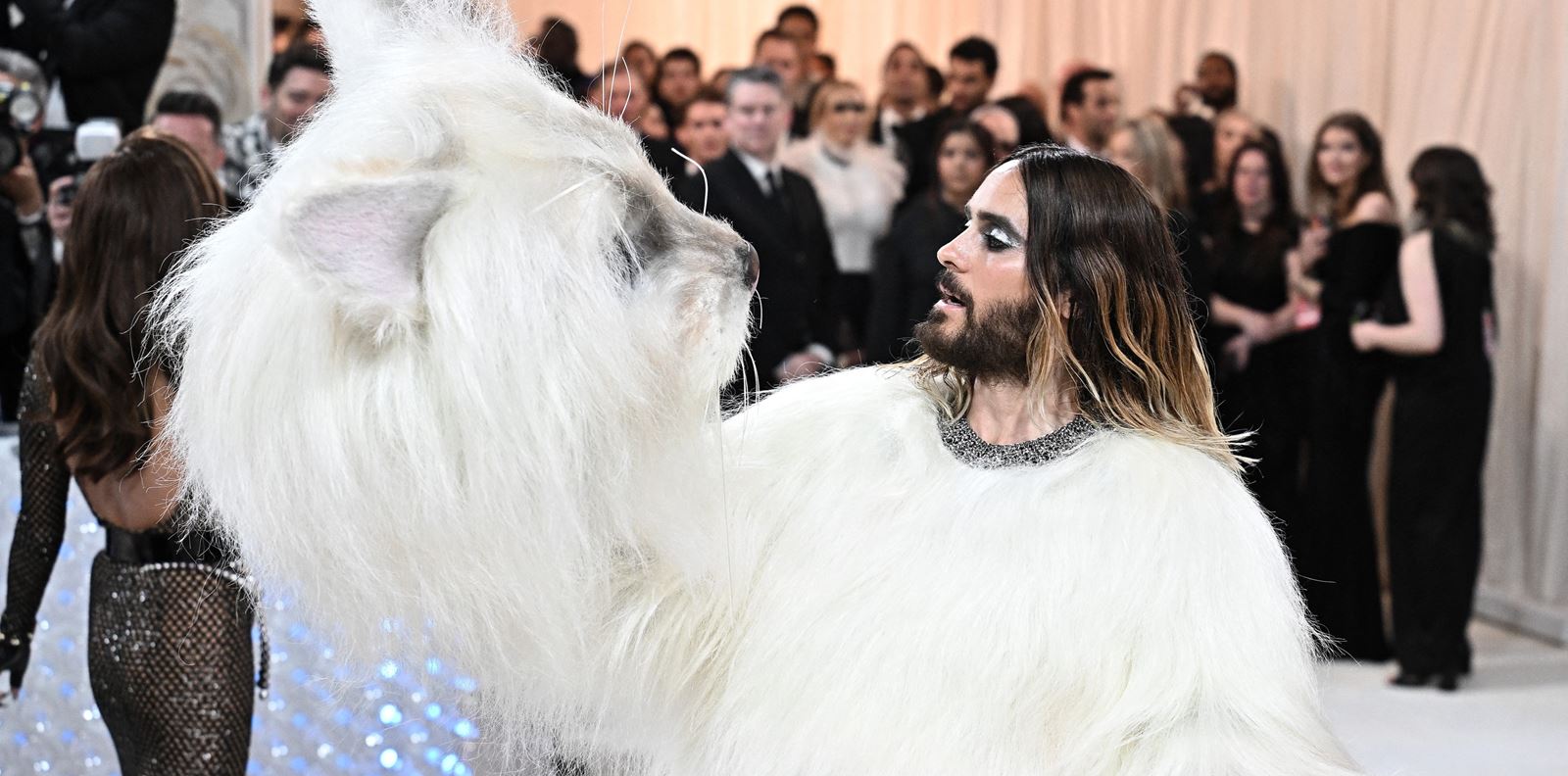 Джаред Лето се превърна в любимата котка на Карл Лагерфелд