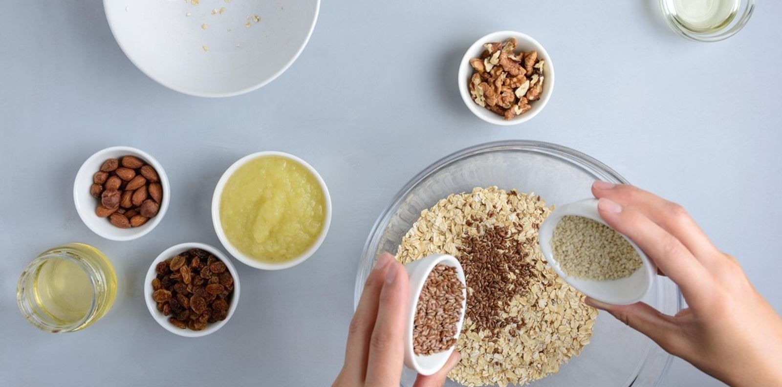 Хидратиращ скраб за лице с бадеми и ленено семе