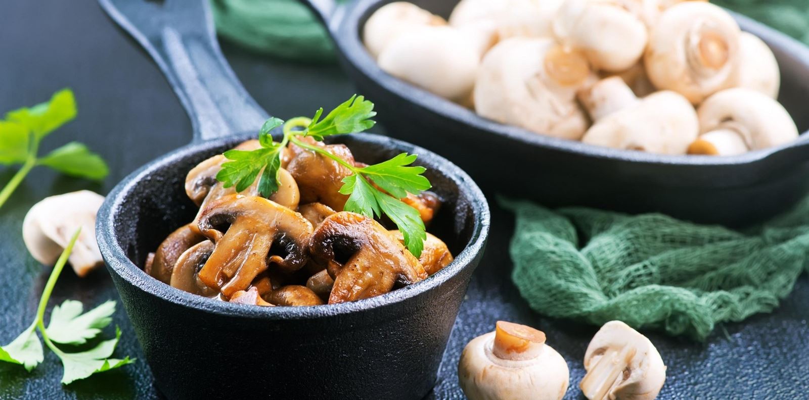 Тоскански гъби с масло и подправки