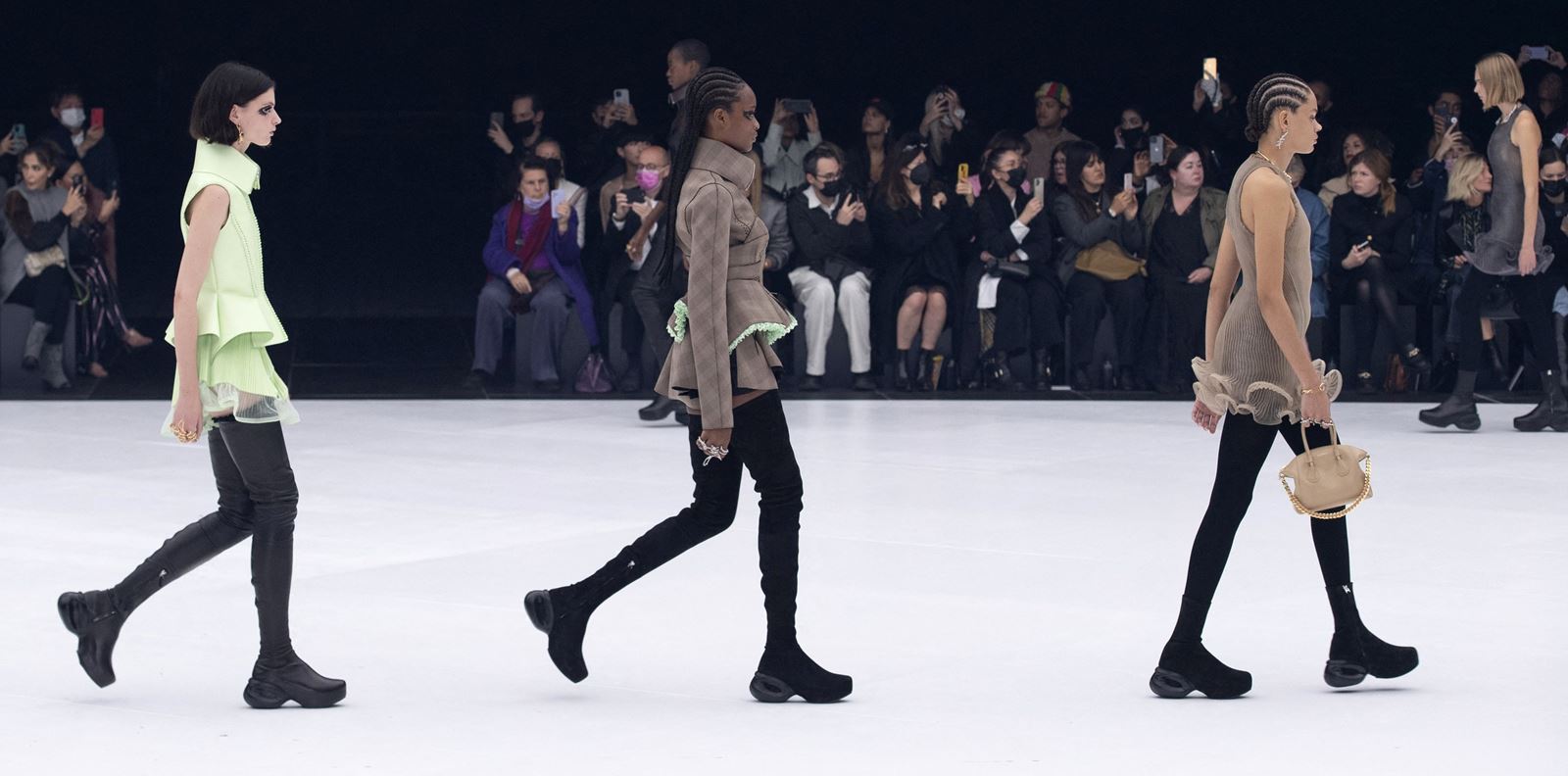 Матю Уилямс показа бъдещето на Givenchy