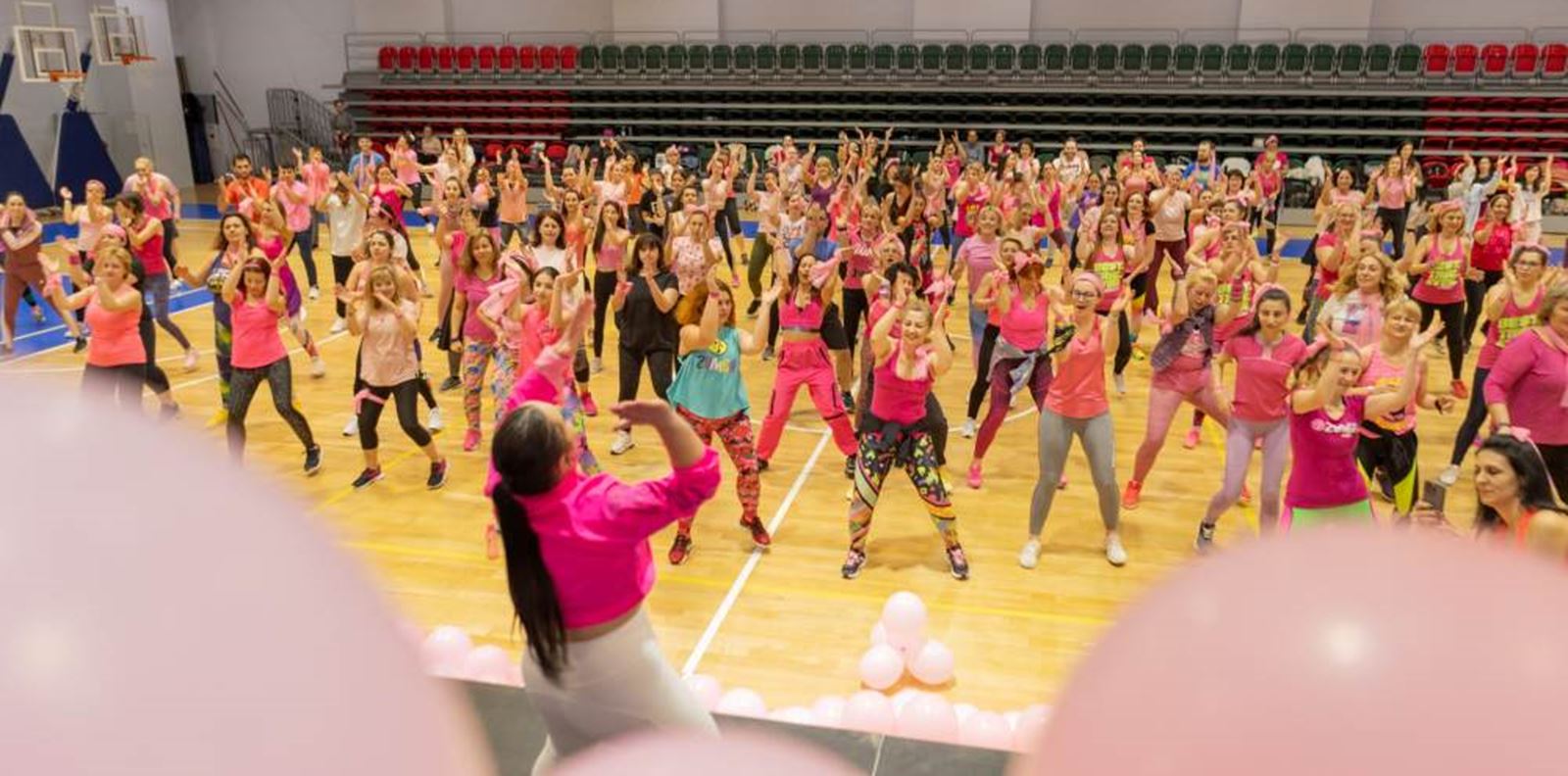 Party in Pink™ Zumbathon® и Фондация &quot;Една от 8&quot; ще танцуват в подкрепа на благотворителна кауза