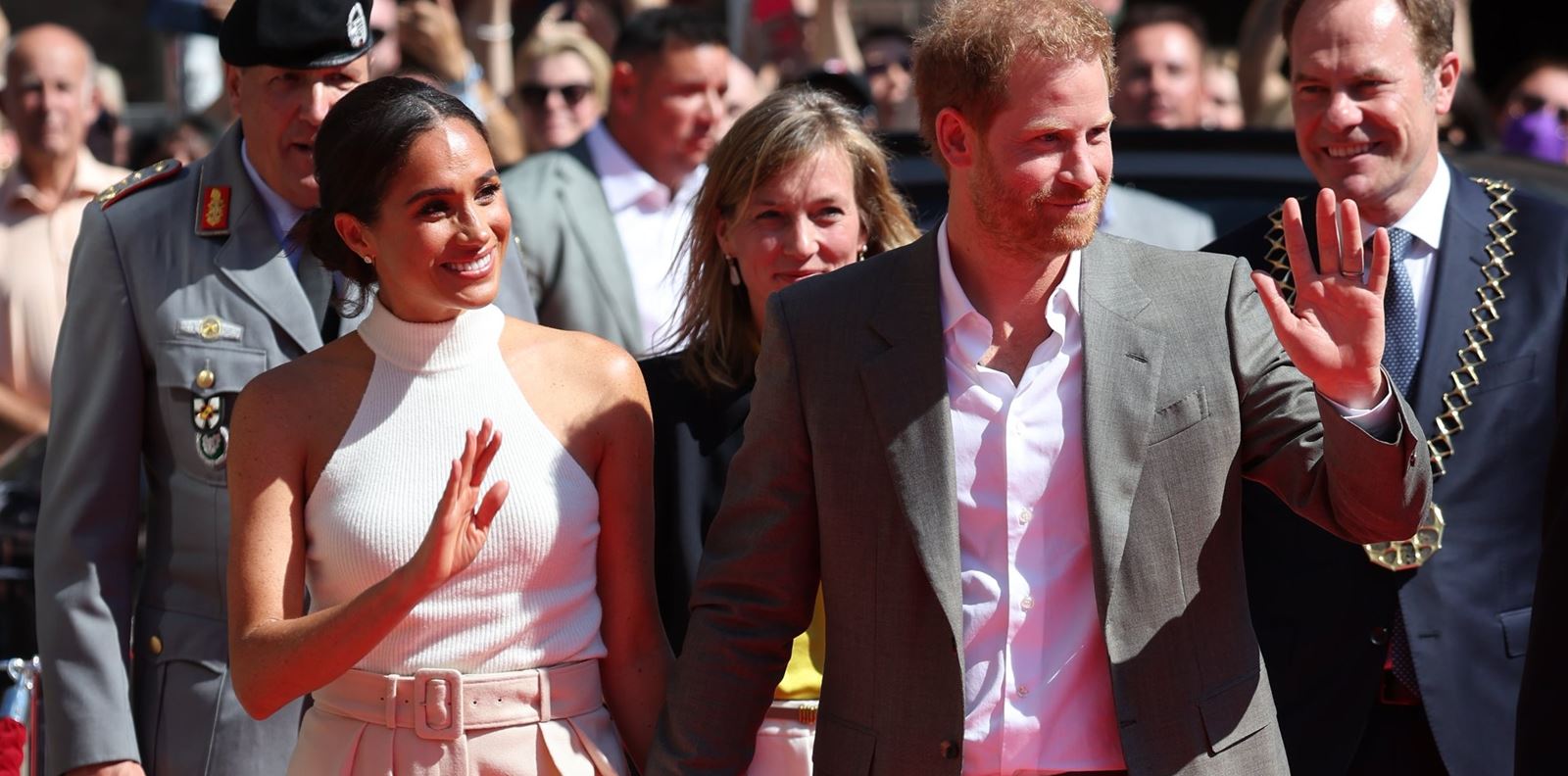 Принц Хари и Меган Маркъл отново греят на червения килим