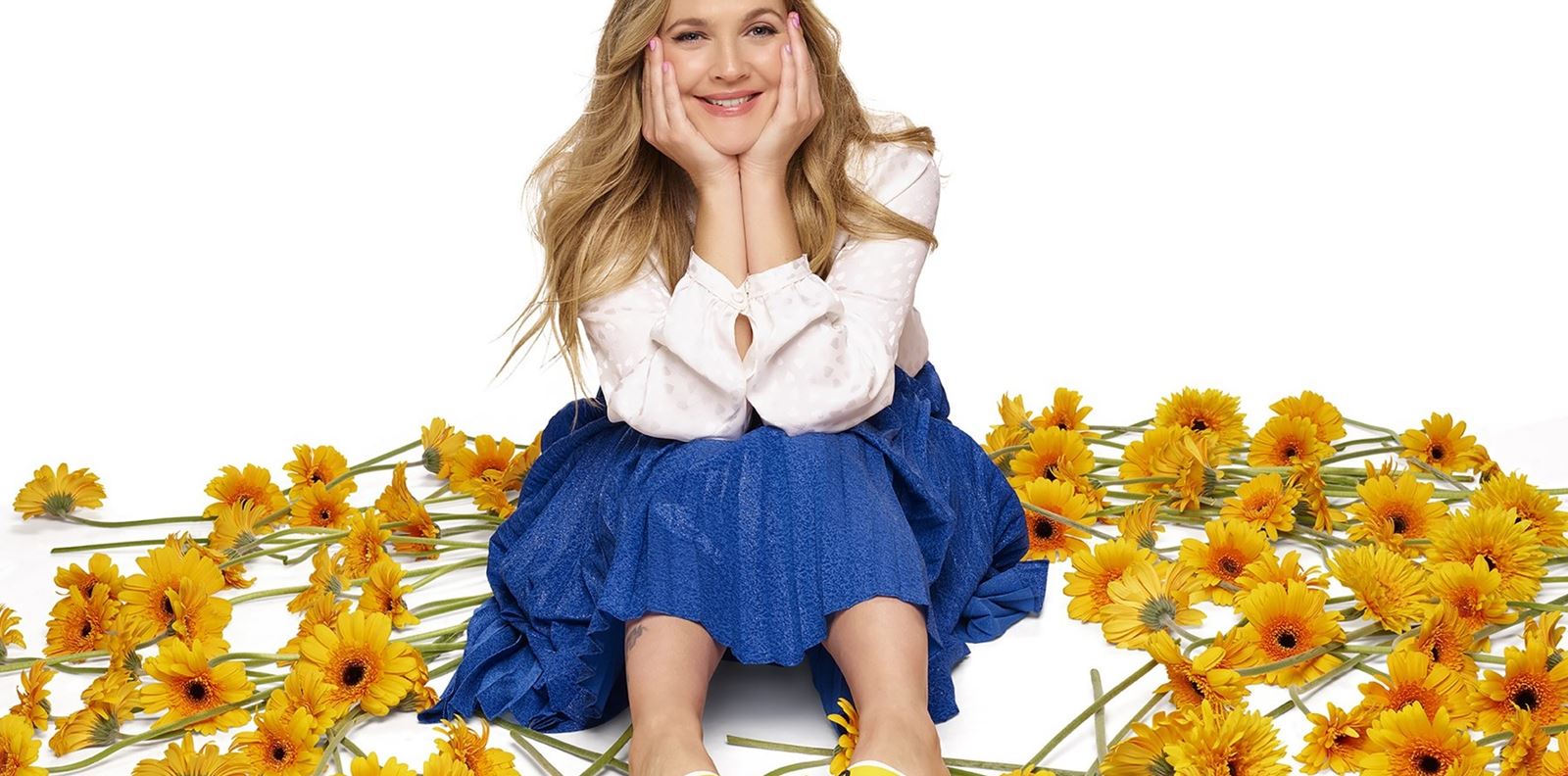 Да, Дрю Баримор също обича да ходи гола през уикенда