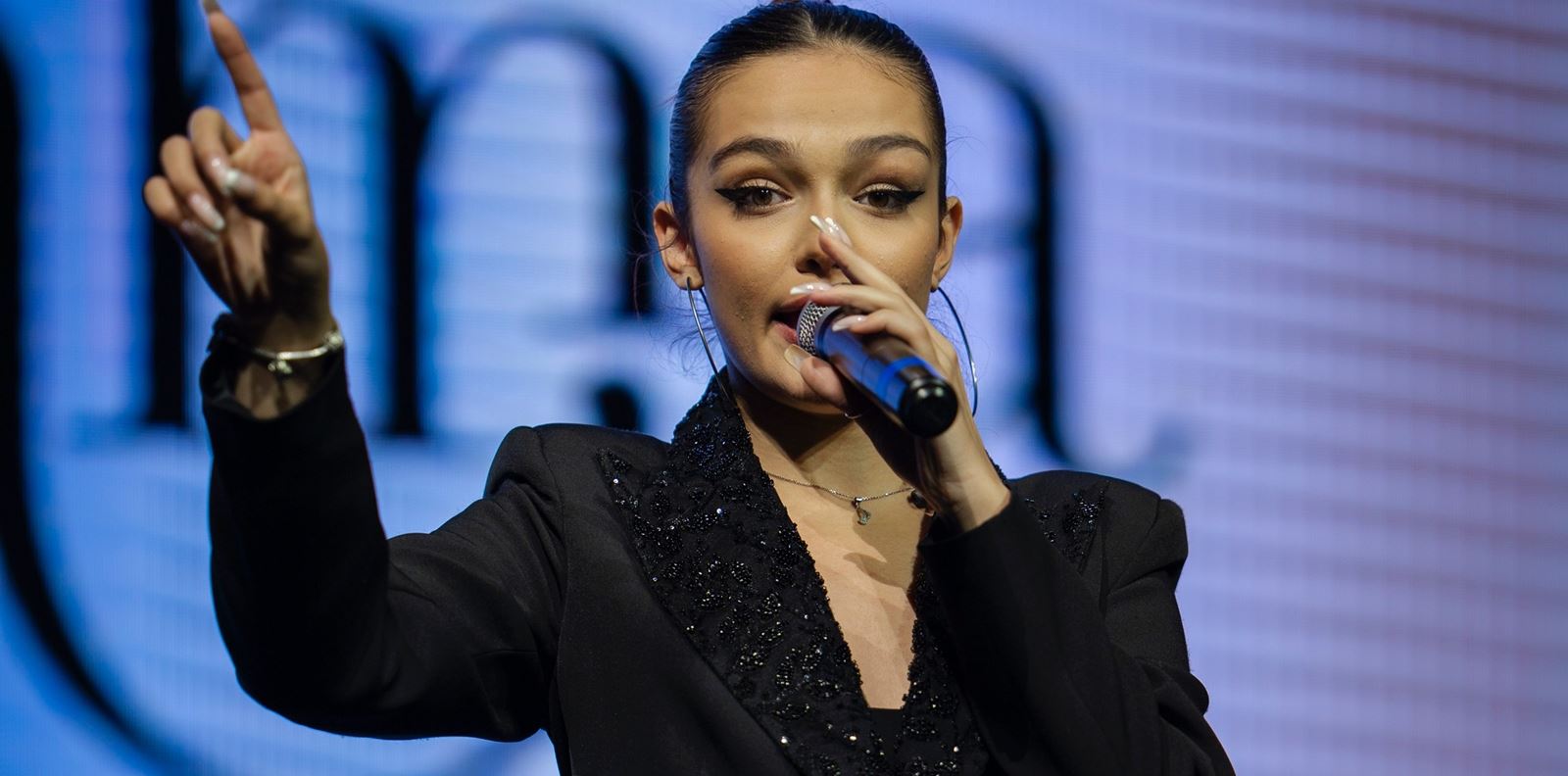 За VALL музиката не е просто звук, тя е смисъл