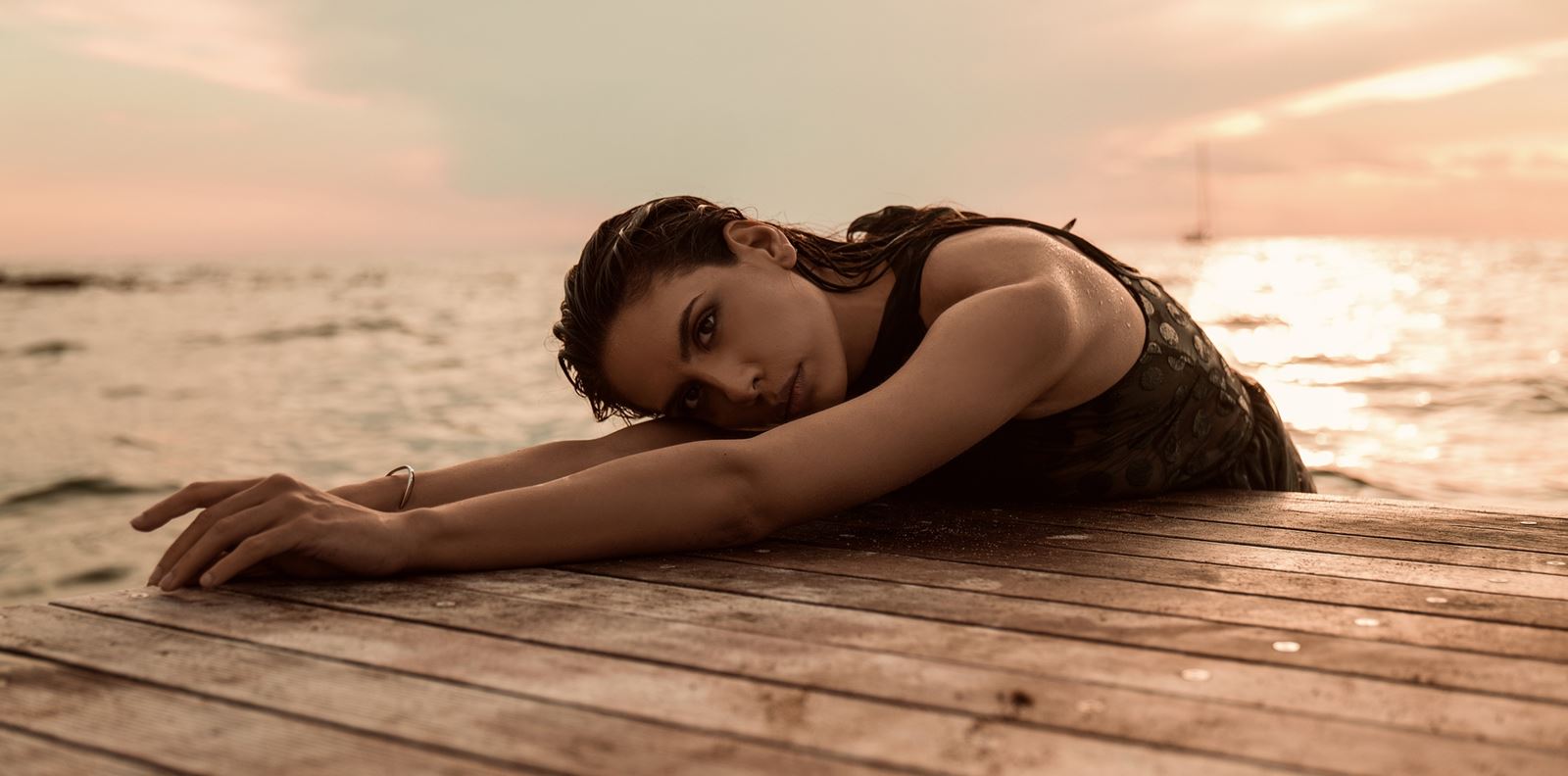 МОДА: Там, където морето и залезът стават едно цяло