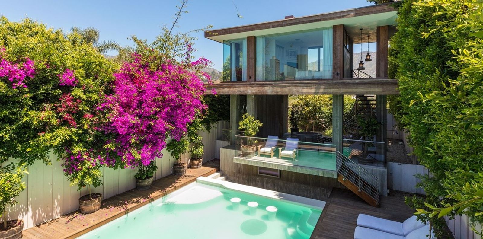 Домът на Памела Андерсън се продава, искаме го ВЕДНАГА