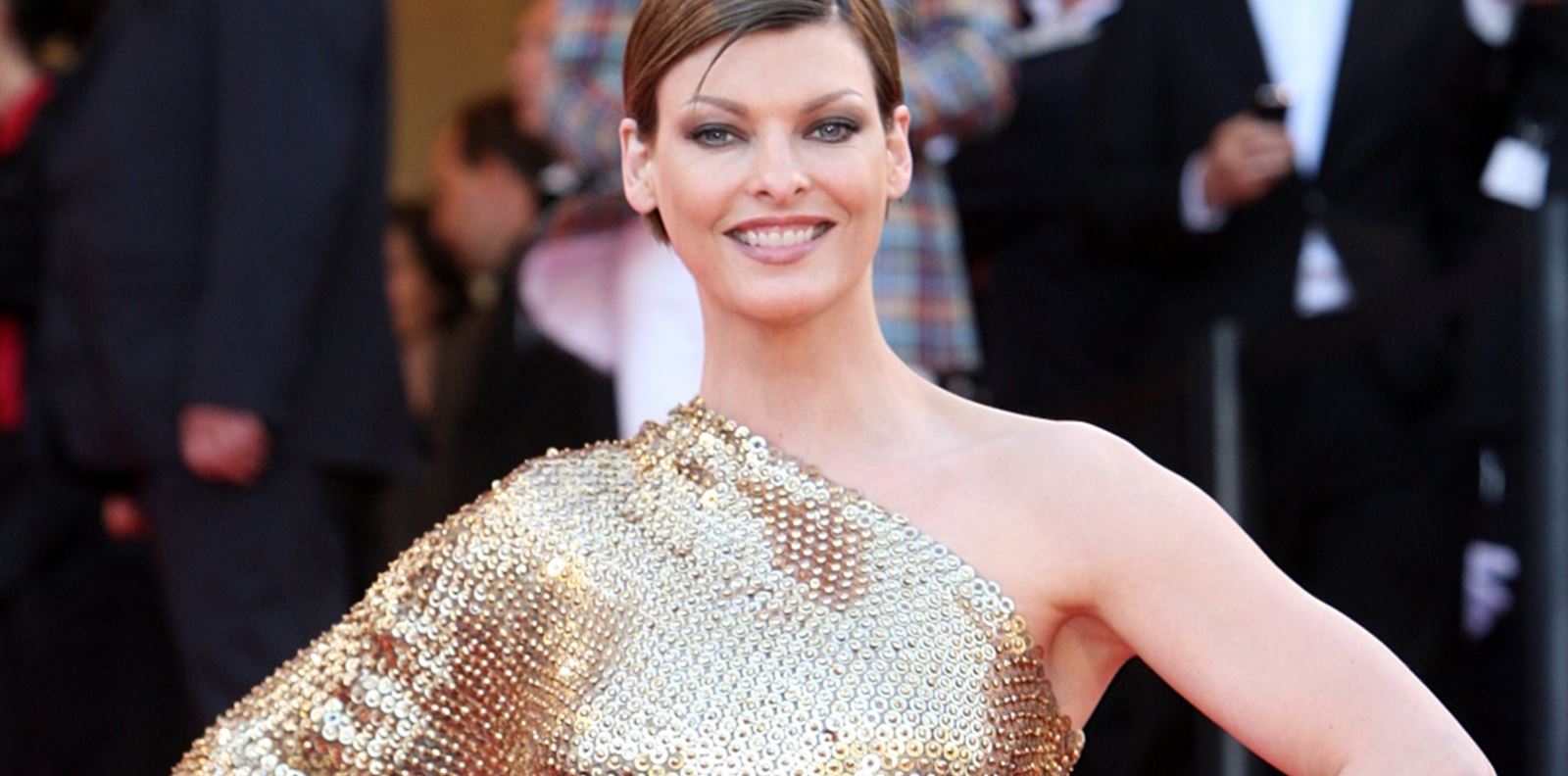 Линда Еванджелиста разкри защо е била №1 през 90-те