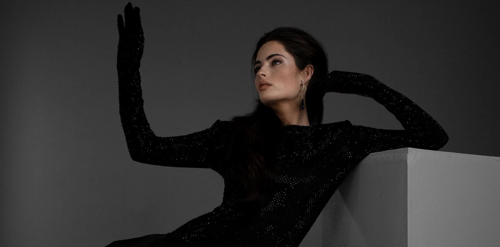 МОДА: It's (almost) black &amp; white