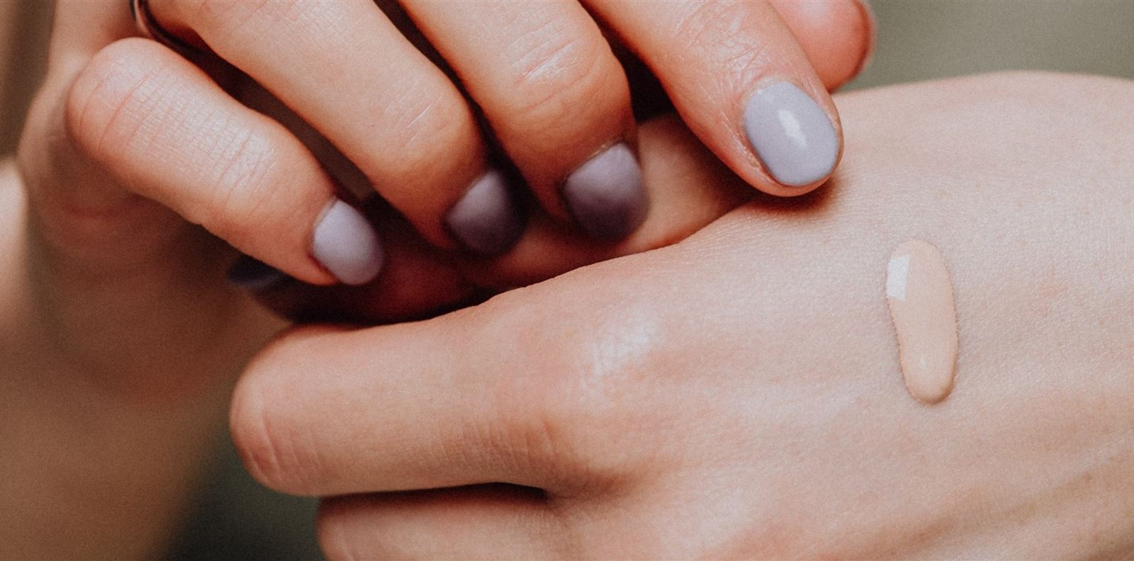 Изборът на подходящ нюанс фон дьо тен вече е по-лесен