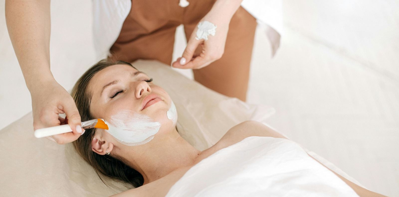 Колко често трябва да посещаваме козметика си?