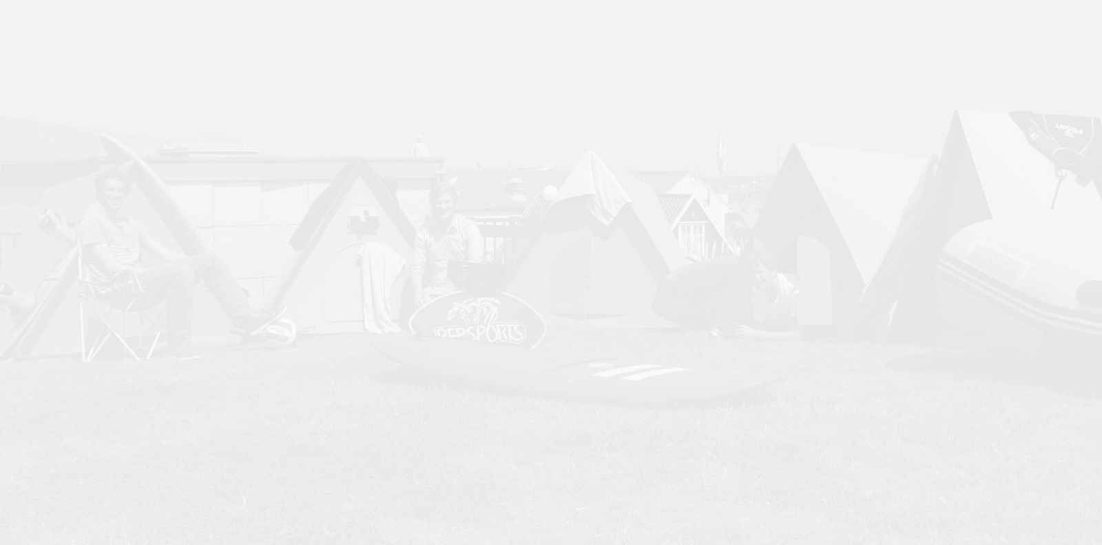 Нов тренд в къмпинга – палатка от картон!