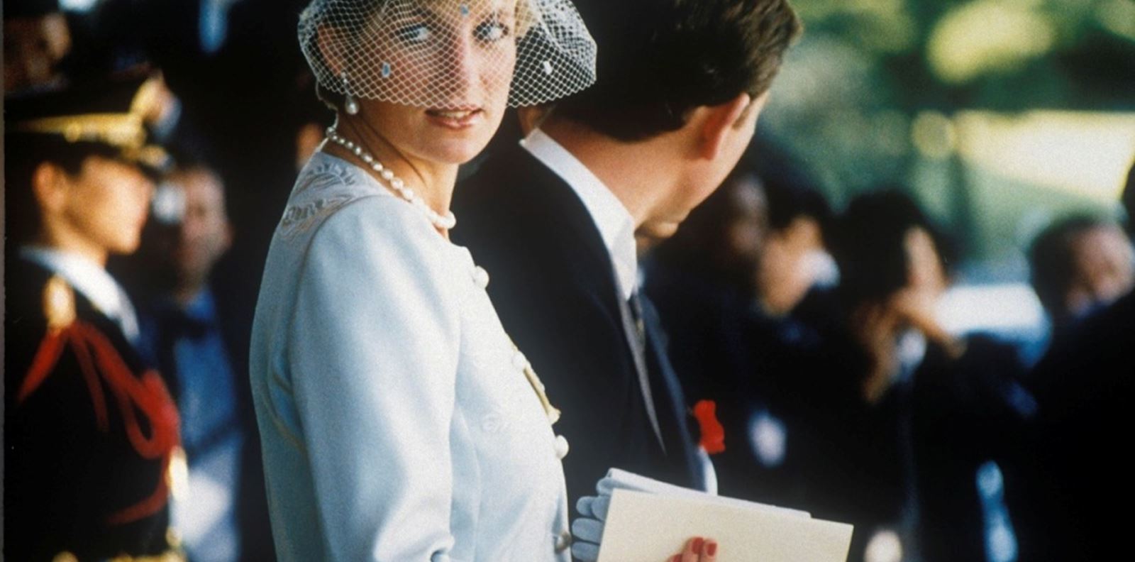 Продадоха рокля на лейди Даяна за над 1 млн. долара