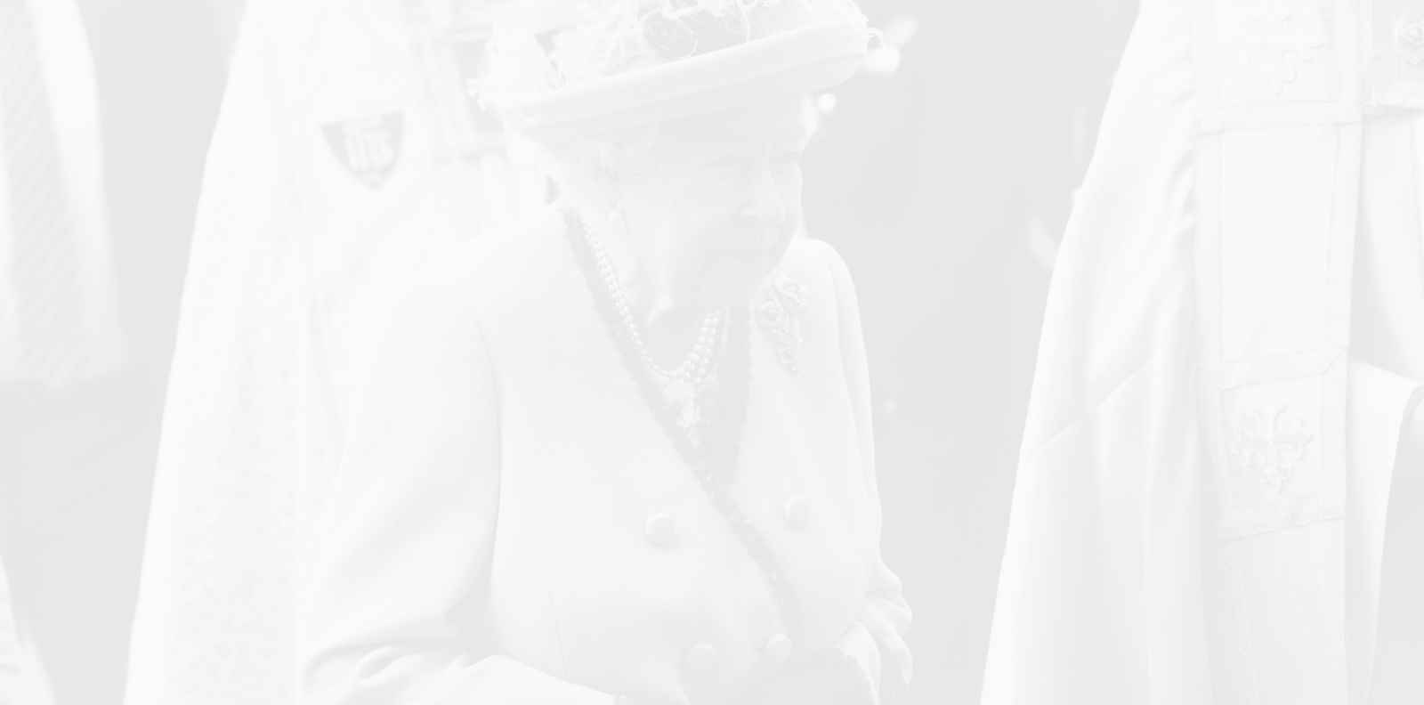 И кралица Елизабет II с щедро дарение за Украйна