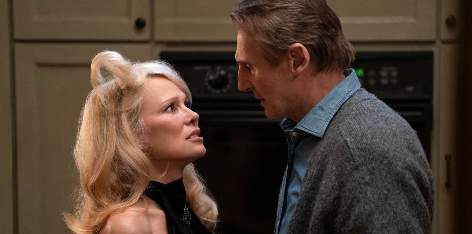 Памела Андерсън и Лиъм Нийсън – неочакваното дуо в новото &quot;Голо оръжие&quot;