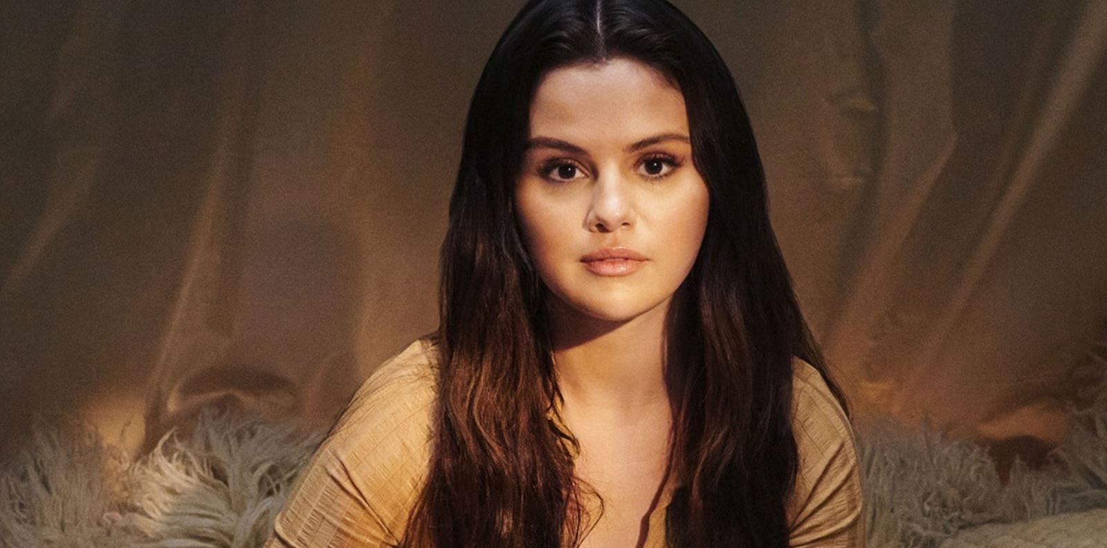 Селена Гомес ни дава урок по флирт