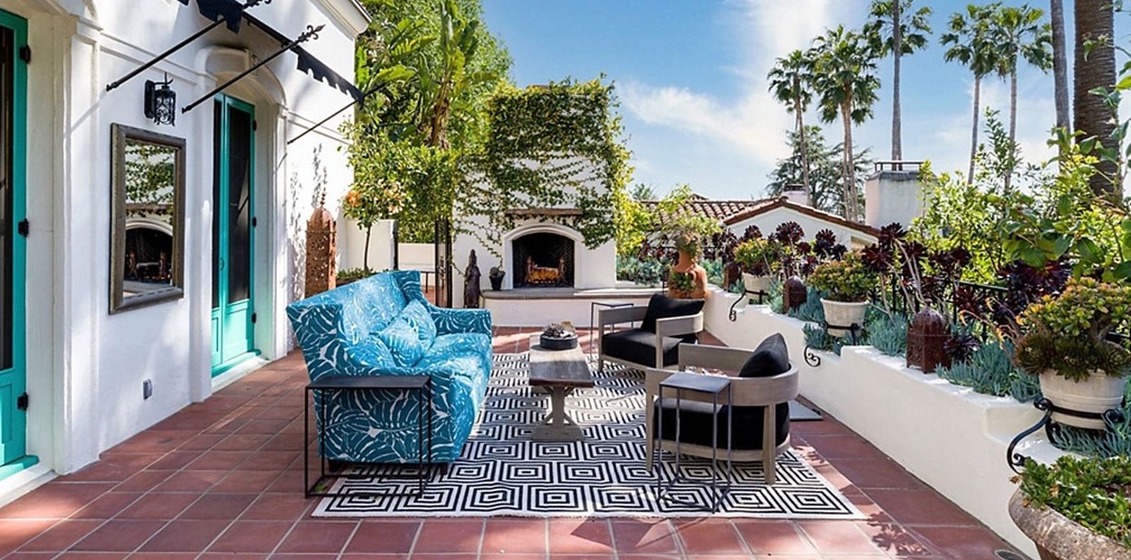 На гости в новото имение на Лео ди Каприо