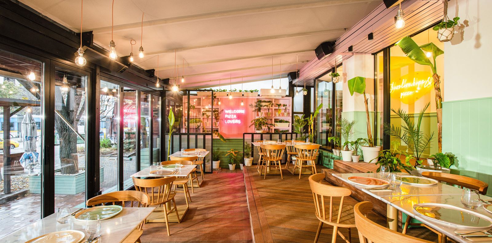 Пица-майстор в топ 50 на Италия отваря своя пицария в София