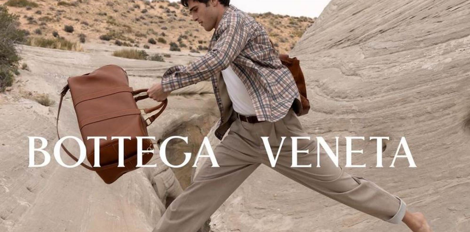 Джейкъб Елорди показва балетни стъпки в новата кампания на Bottega Veneta