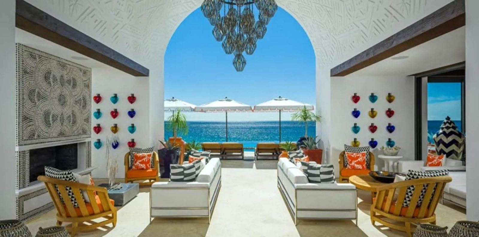 Любимата вила на Джесика Симпсън в Мексико