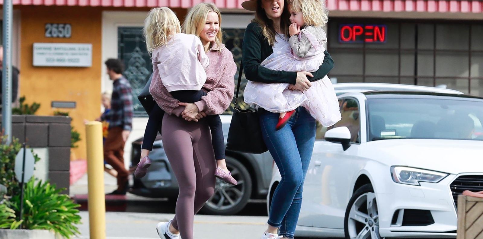 Защо Кристен Бел мрази името на дъщеря си?