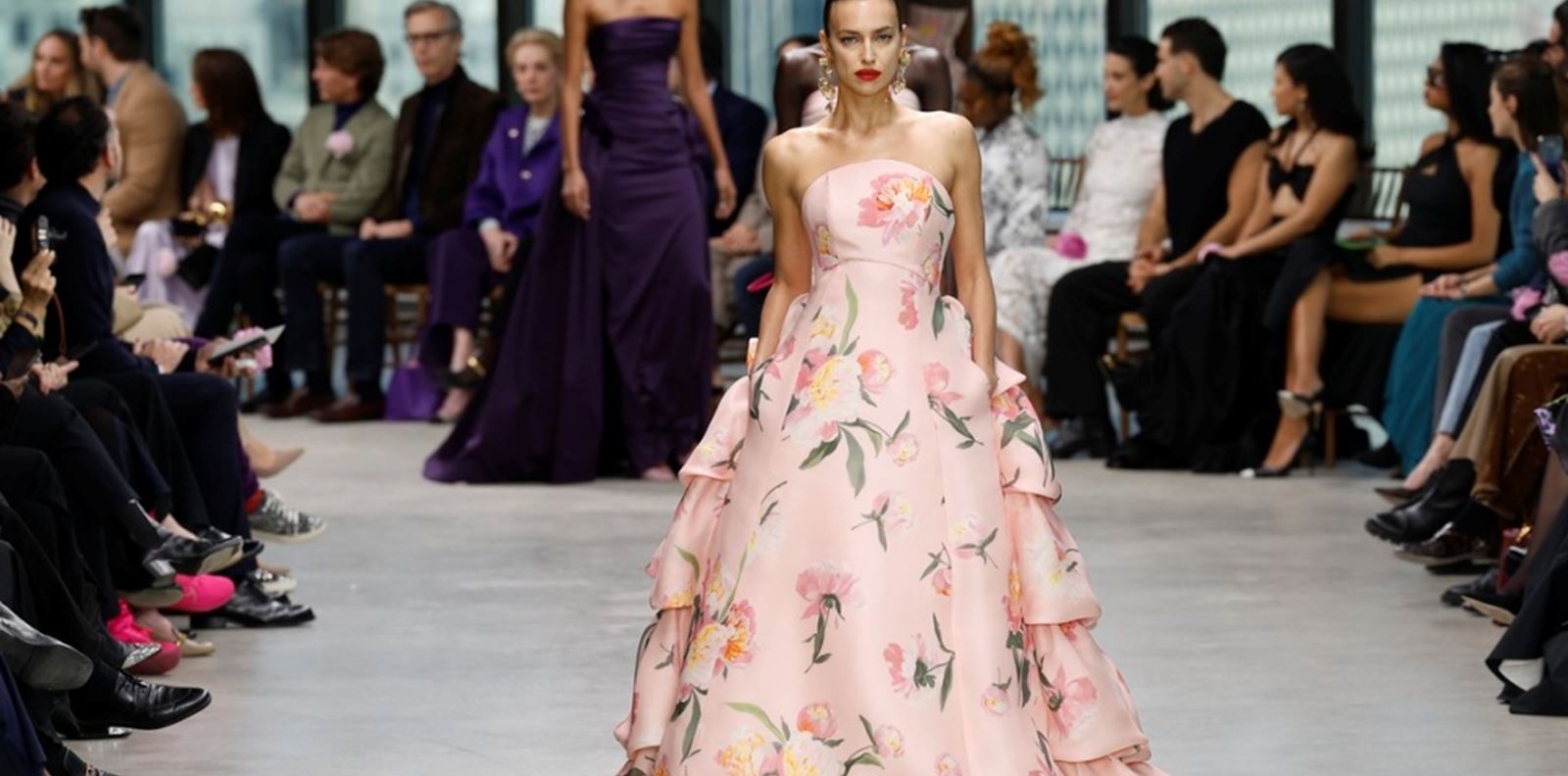 Цветна одисея в колекцията на Carolina Herrera