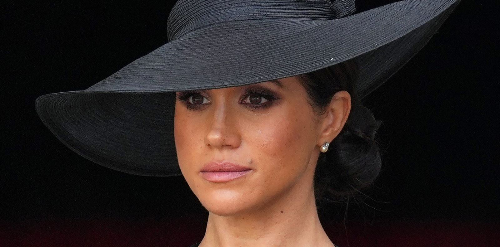 Меган Маркъл също почете паметта на кралицата