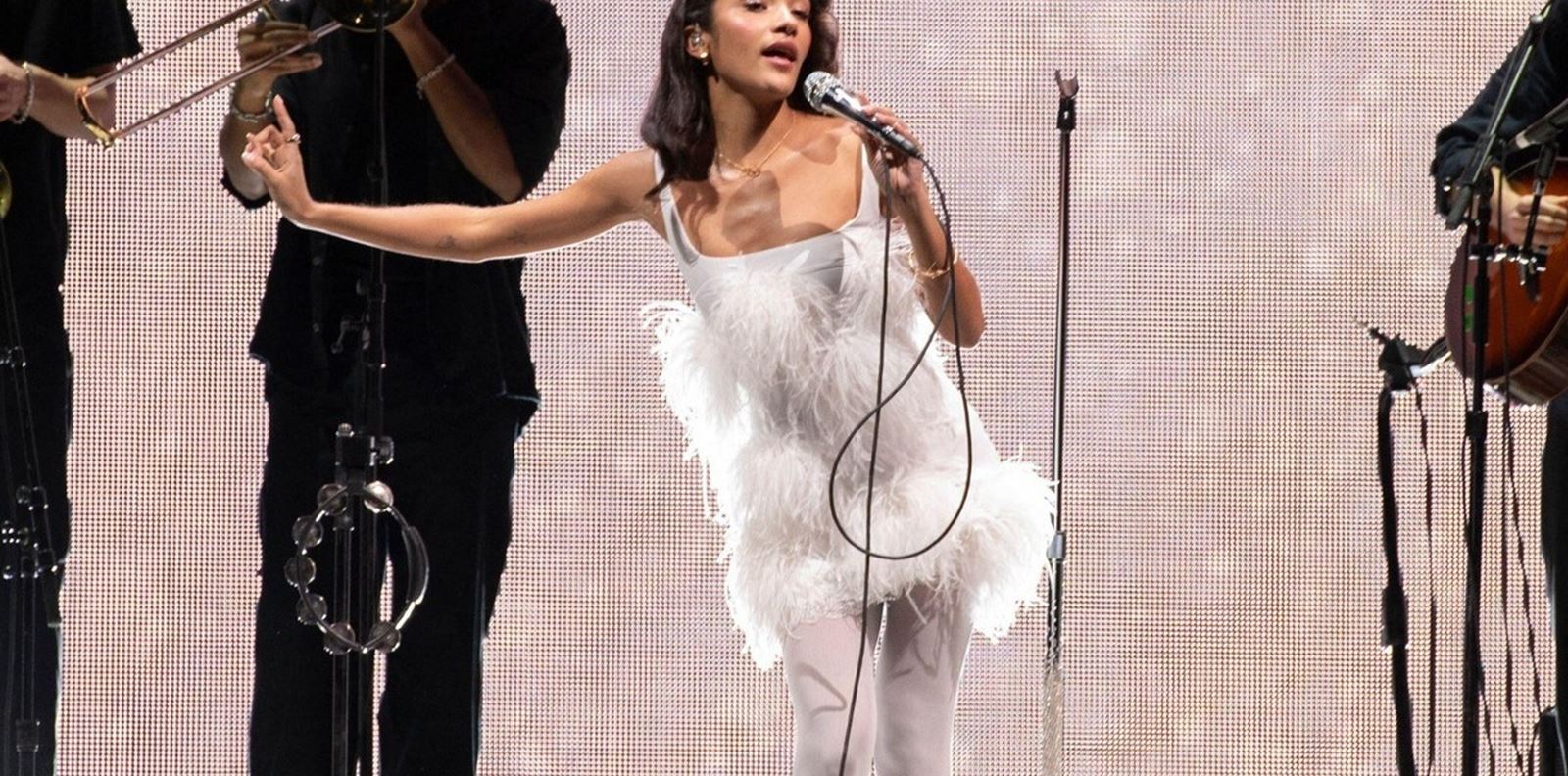 Оливия Дийн и Лола Янг с най-много номинации за наградите BRIT 2026