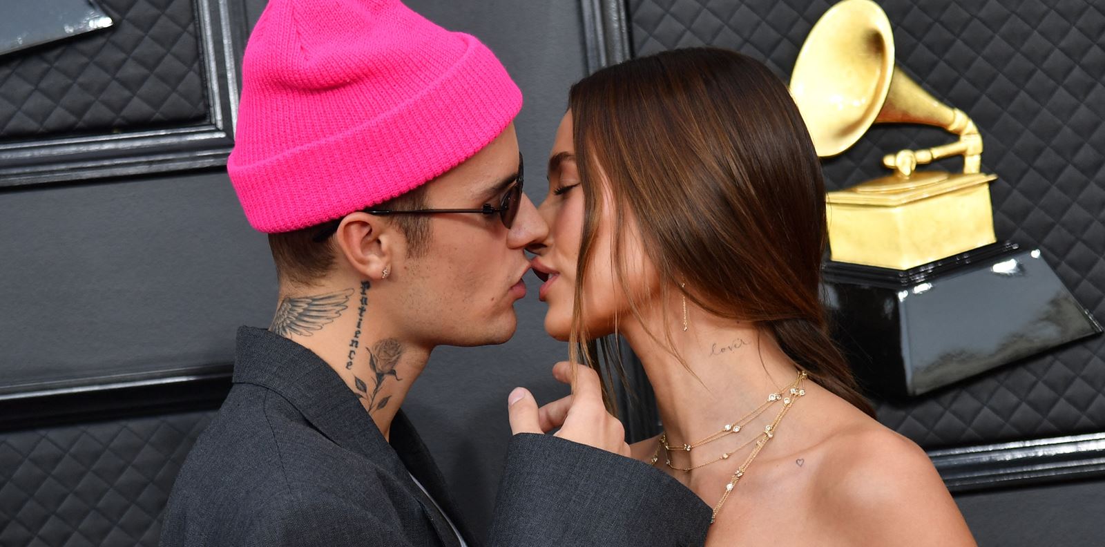 Джъстин и Хейли Бийбър празнуват 4 години брак