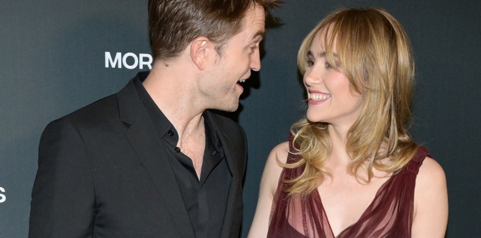 Робърт Патинсън и Суки Уотърхаус се сгодиха