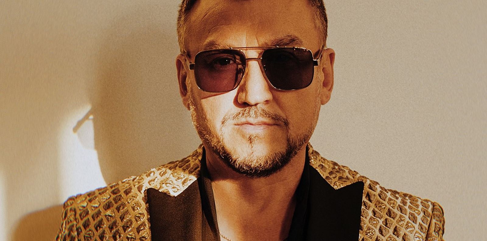 Любо Киров празнува 25 години на сцената с мащабен албум и турне