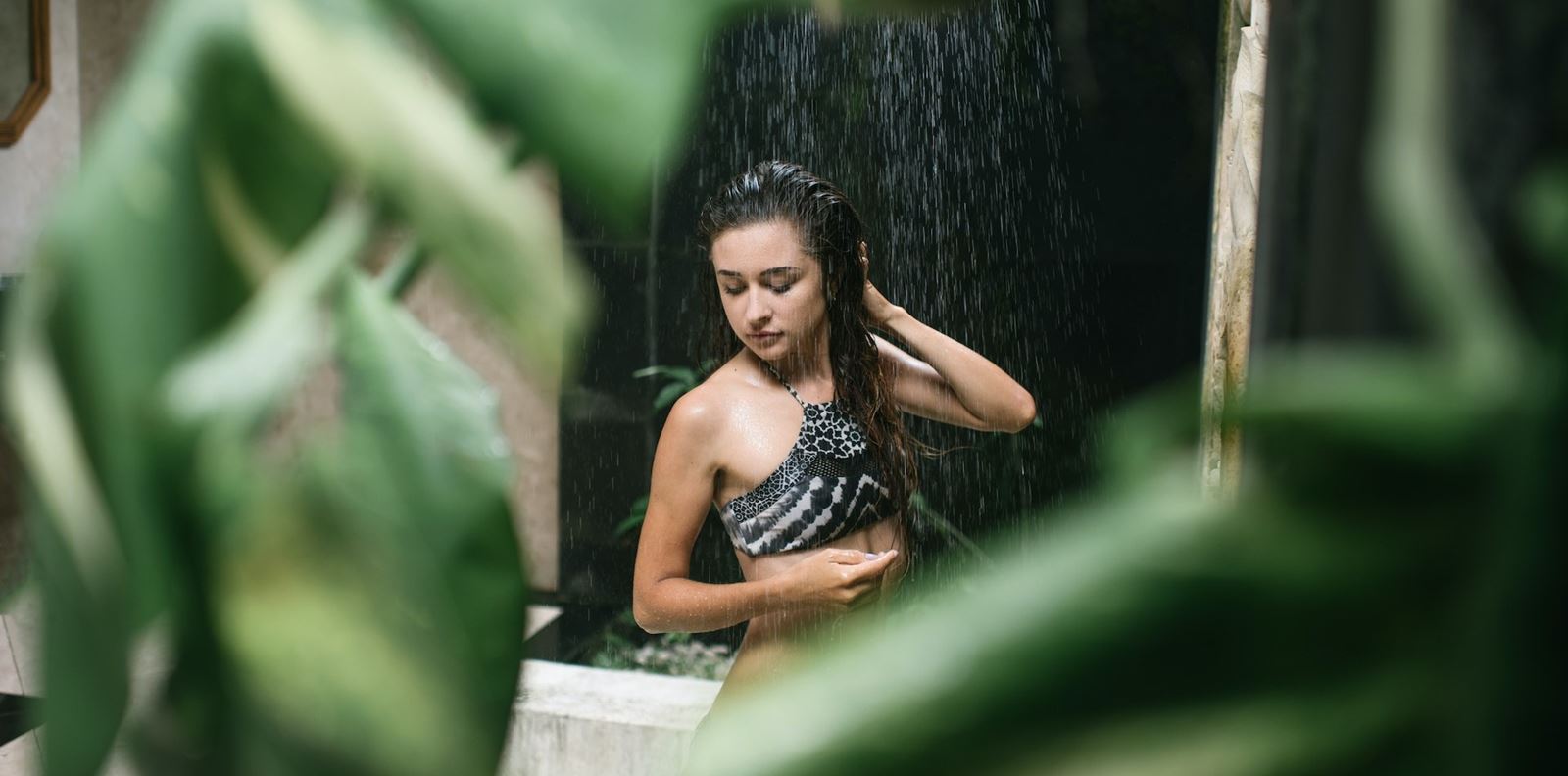 Има правилна температура за миене на косата