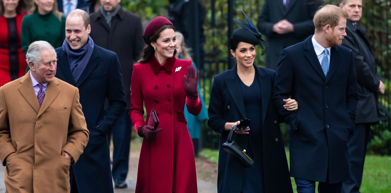 Истина ли е тази безумна традиция на кралското семейство?